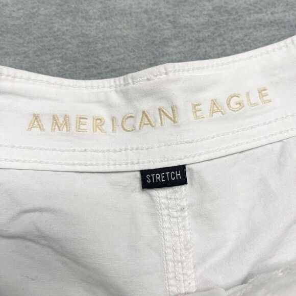 American Eagle Shorts Women Size 0 90's Boyfriend Cut Off White Cargo 2023 - Picture 2 of 6